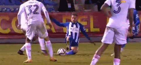 齐沃：种种困难让我们在赢球后更高兴；今天的劳塔罗值得拥抱