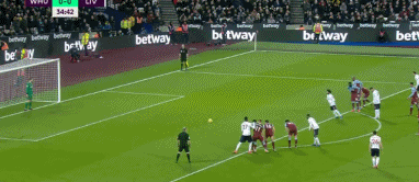 詹姆斯：防守时我们要拧成一根绳，并且时刻保持沟通