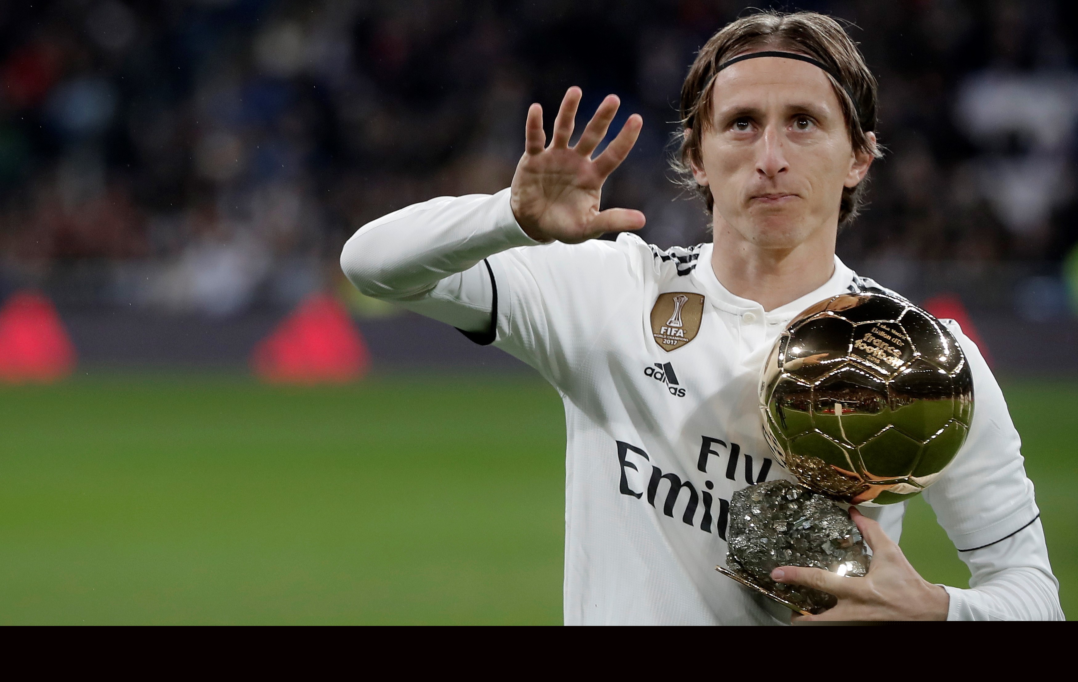 马卡：小西蒙尼如今表现出色，离不开梅西对他的明智建议