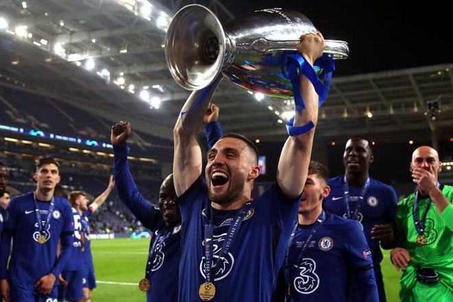 科莫队晒帕斯晃倒劳塔罗视频，后者回应差不多得了