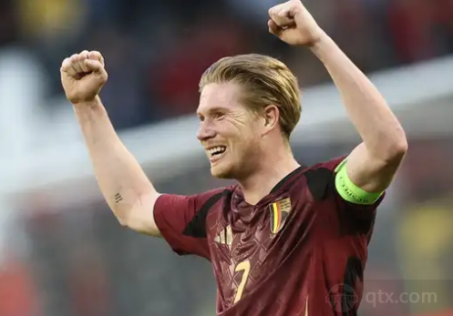 年少的奥尼尔梦想是当联盟最好的控卫，结果却成为了最强的中锋